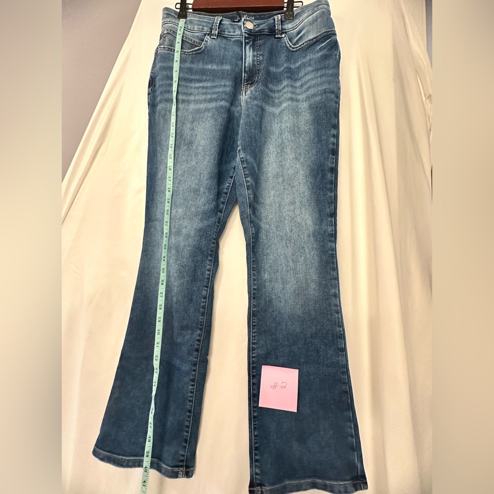 Women's Blue Jeans